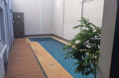 Casa com 3 quartos à venda no Jardim Botânico, Araraquara , 247 m2 por R$ 1.000.000