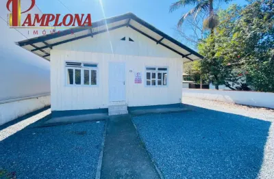 Casa com 3 quartos para alugar no fortaleza, blumenau  por r$ 1.900