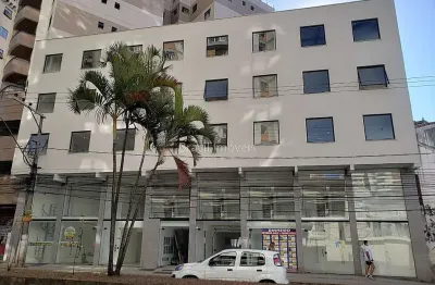 Conjunto de lojas com sobre loja na avenida itamar franco