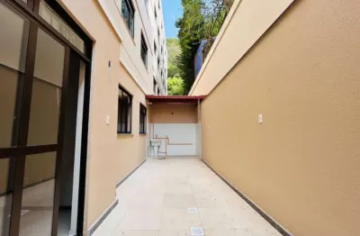 Apartamento de 02 quartos com área externa no santa helena