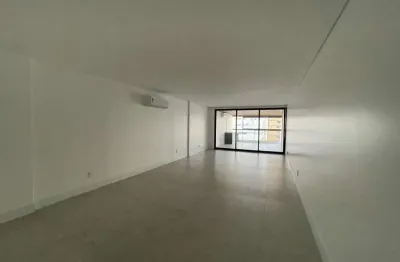 Apartamento com 4 quartos à venda na Rua Doutor Gil Horta, Centro, Juiz de Fora