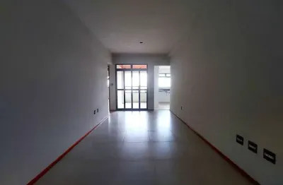 Apartamento de 02 suítes, varanda gourmet,  garagem e elevador no morro da glória