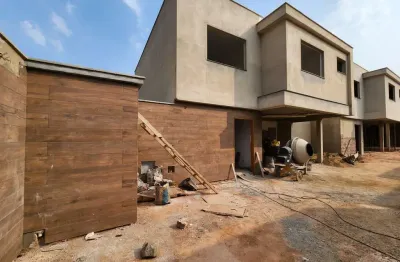 Casa em condomínio fechado com 3 quartos à venda na Rua Florianópolis, Parque Jardim da Serra, Juiz de Fora