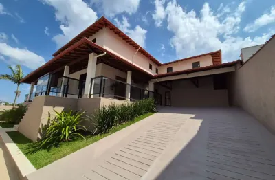 Casa com 4 quartos à venda na Rua José Pina, Spina Ville II, Juiz de Fora