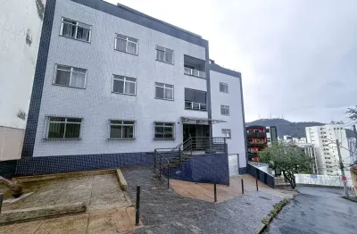 Apartamento de 02 quartos com suíte e área externa no granbery