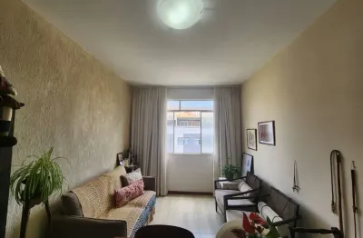 Apartamento de 02 quartos com 02 banheiros e 01 vaga de garagem no bairu
