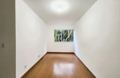 Apartamento de 02 quartos, elevador, vaga e lazer em são pedro
