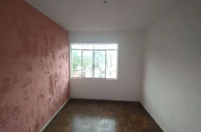 Locação - amplo apartamento com 03 quartos na avenida brasil