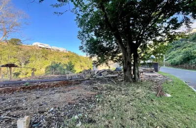 Terreno com mais de 700m² no condomínio portal do aeroporto