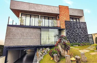 Casa alto padrão, 4 quartos, sendo 3 suítes - alphaville - juiz de fora - mg