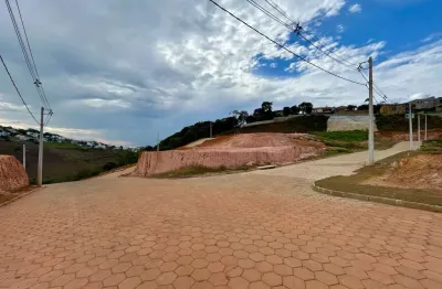Terreno à venda na Rua das Platinas, Marilândia, Juiz de Fora