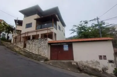 Locação - casa com 2 quartos no bairro santa cecília, próxima ao posto de saúde