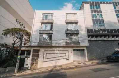 Locação - apartamento na avenida rio branco no bairro alto dos passos com 02 quartos e garagem