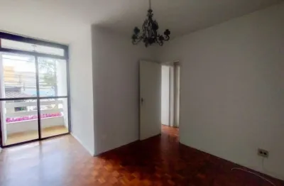 Locação - apartamento na rua santo antônio no centro com 03 quartos e sacada