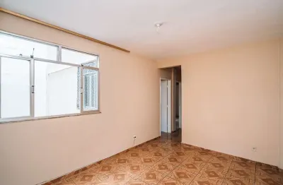 Locação - apartamento no centro, em frente a praça do cruzeiro com 02 quartos e vista para o morro do imperador