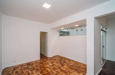 Locação - apartamento na rua sampaio no granbery com 3 quartos e vaga de garagem