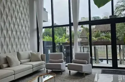 Apartamento skylife último andar com 82 m² privativos