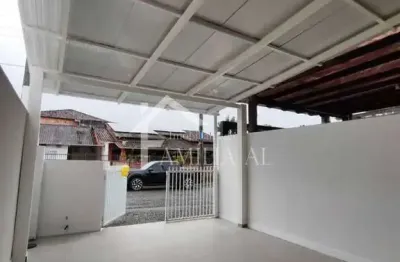 Geminado planta baixa no bairro espinheiros com 4 m de abertura