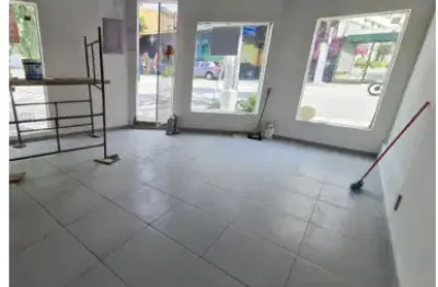Casa comercial para alugar na Rua Conselheiro Moreira de Barros, 00, Santana, São Paulo