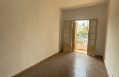 Casa com 3 quartos para alugar na Rua Jorge Valim, 00, Vila Ester (Zona Norte), São Paulo