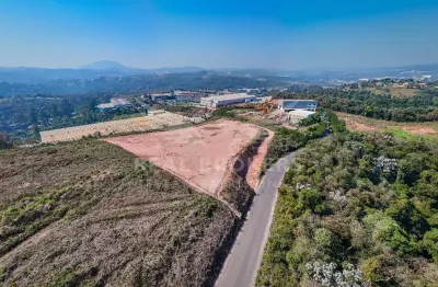 Terreno industrial à venda com platô pronto para indústrias em geral, incluindo indústrias químicas
