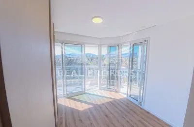Apartamento no wave para locação, com duas suítes, duas vagas e 89m²