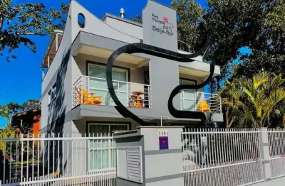 Prédio residencial com 4 apartamentos a venda no mariscal-bombinhas sc