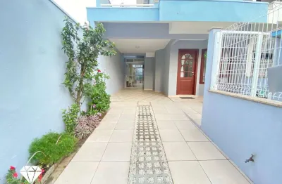 Casa com 3 quartos à venda na Rua Corrupião, 483, Bombas, Bombinhas