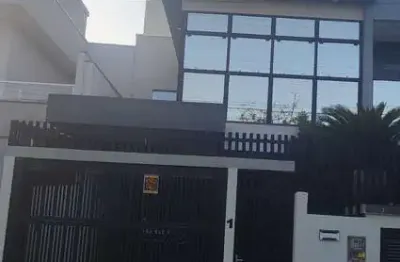 Venha morar na praia de bombas.. geminado com excelente acabamento