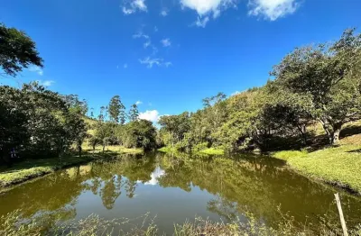Terreno de 600m² com acesso privado para lago dentro de condomínio privado
