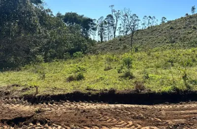 Vende-se terreno com medidas a partir de 600m² com vista panorâmica