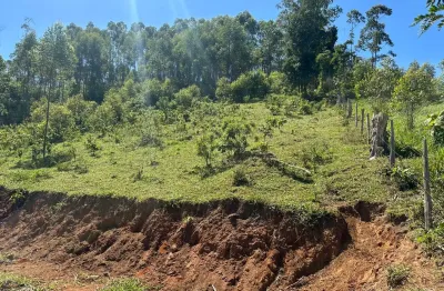 Vende-se terreno com excelente acesso no bairro do boa vista em igaratá