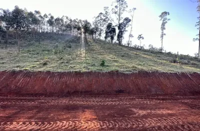 Vende-se terreno/lote para construção de chácara dentro de empreendimento fechado