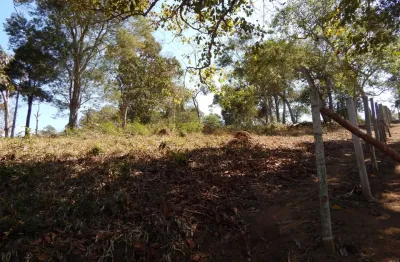 Lote para chácara com excelente vista panorâmica para área verde e lago