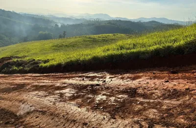 Vende-se lote com ótima topografia ideal para construção de chácara e casa para veraeio