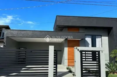 Casa com 3 quartos à venda na joanin gamba, 191, caiu do céu, osório, 180 m2 por r$ 1.500.000