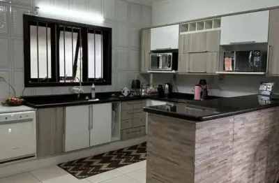 Casa com 2 quartos à venda na leoncio luis marques, 221, caiu do céu, osório, 145 m2 por r$ 700.000