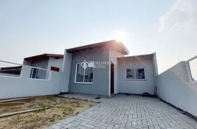 Casa com 2 quartos à venda na presidente costa e silva, 537, farroupilha, osório, 63 m2 por r$ 371.000