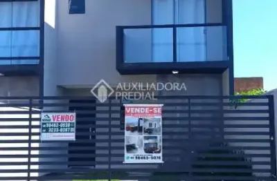 Casa com 2 quartos à venda na servidão manoel machado aguiar, 299, são joão do rio vermelho, florianópolis, 80 m2 por r$ 425.540
