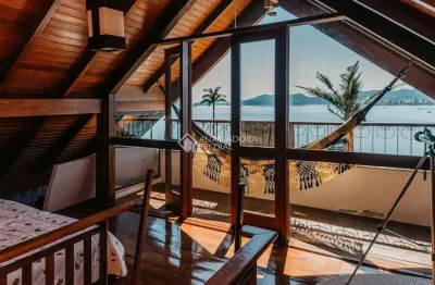 Casa com 2 quartos à venda na morfim, 72, estreito, florianópolis, 371 m2 por r$ 2.870.000