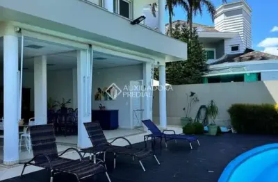 Casa com 6 quartos à venda na rua dos camuris, 114, jurerê internacional, florianópolis, 650 m2 por r$ 8.500.000