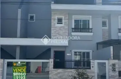 Casa com 4 quartos à venda na rua das piraúnas, 1515, jurerê internacional, florianópolis, 184 m2 por r$ 2.650.000