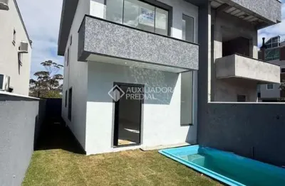 Casa com 2 quartos à venda na rua maria tomasia cabral, 340, ingleses do rio vermelho, florianópolis, 150 m2 por r$ 900.000