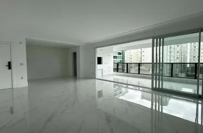 Apartamento com 4 quartos à venda na avenida nereu ramos, 1111, meia praia, itapema, 280 m2 por r$ 4.698.800