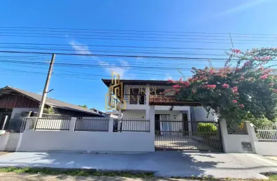 Casa com 3 quartos à venda na rua miguel narciso, 103, gravata, navegantes, 180 m2 por r$ 1.180.000