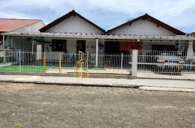 Casa com 4 quartos à venda na rua panamá, 750, gravata, navegantes, 152 m2 por r$ 550.000