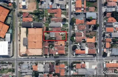 Terreno à venda na Rua Vinte e Quatro de Maio, 2620, Parolin, Curitiba