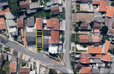 Sobrado duplex com 3 quartos, edicula com churrasqueira, com quintal e jardim