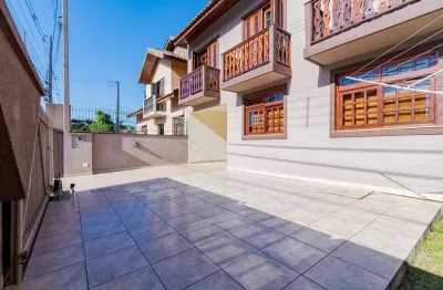 Casa com 3 quartos à venda na Rua Ney Itiberê Piá de Andrade, 75, Santo Inácio, Curitiba