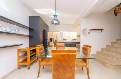 Casa em condomínio fechado com 3 quartos à venda na Rua Roberto Luiz Trevejo, 110, Santa Felicidade, Curitiba